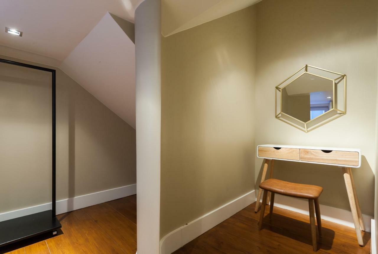 Baixa Vintage Three-Bedroom Apartment - By Lu Holidays Лиссабон Экстерьер фото