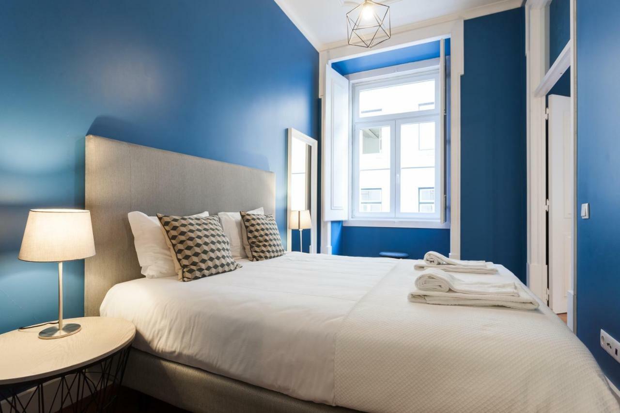 Baixa Vintage Three-Bedroom Apartment - By Lu Holidays Лиссабон Экстерьер фото